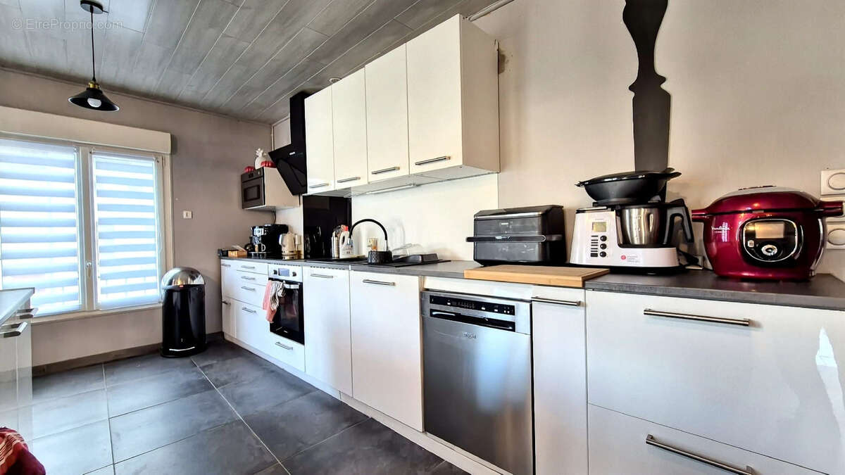 Appartement à DAMERY