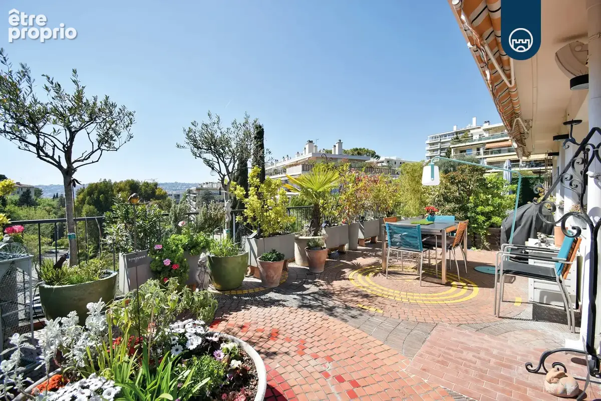 Nice - cimiez - 2p 76m2 terrasse 122m2 - photo 2