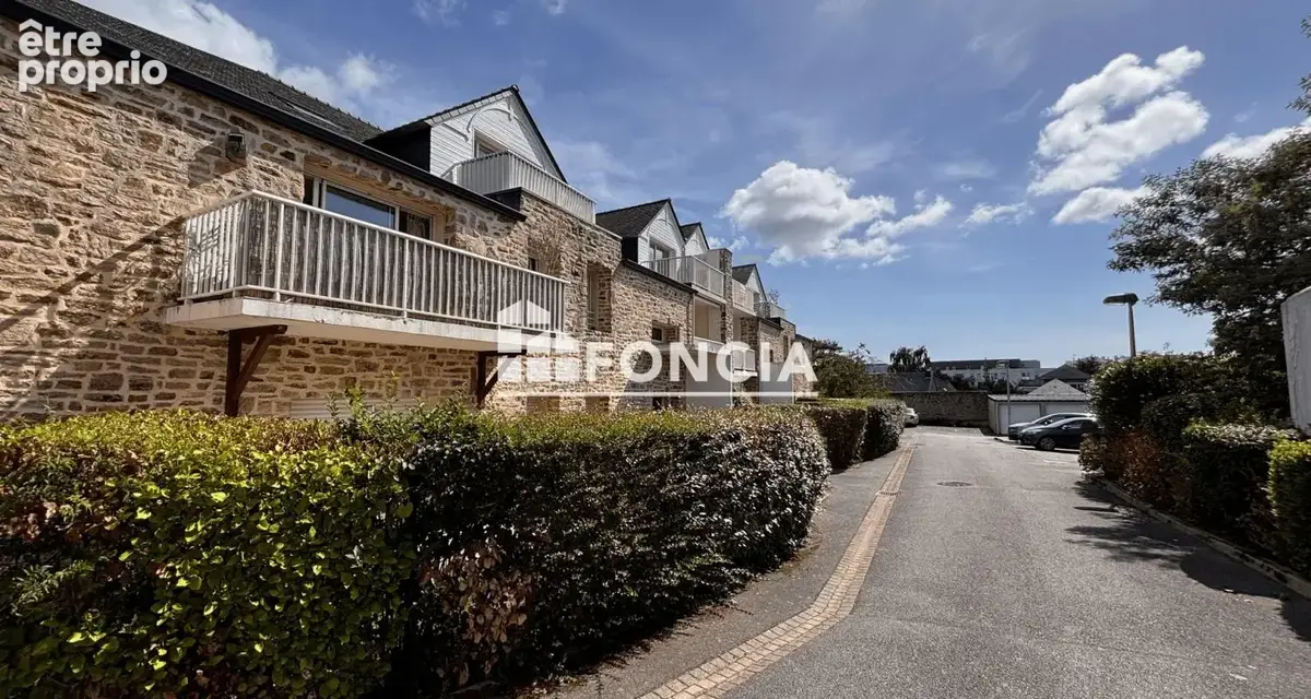 Vannes – t3 dernier étage avec terrasse, parking et cave - photo 7