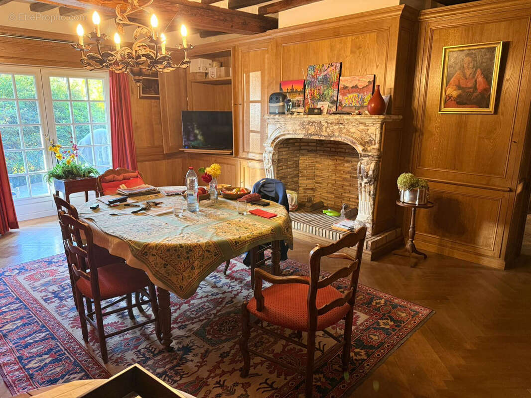 Maison à CORMEILLES