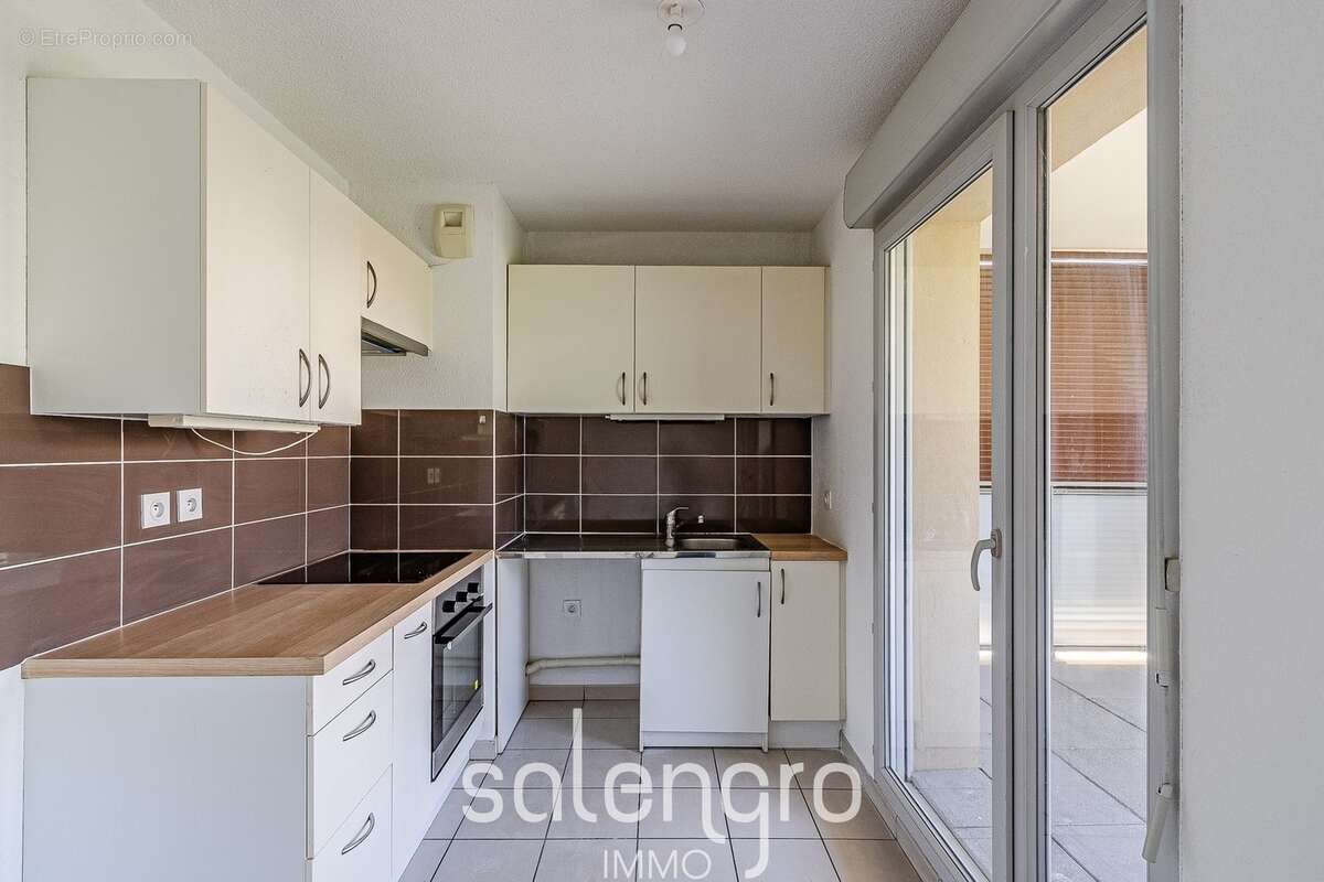 Appartement 65 m² à Villeurbanne  - photo 4