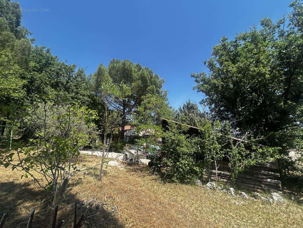 Secteur privilégié, vente villa sur 6123 m² de terrain - photo 16