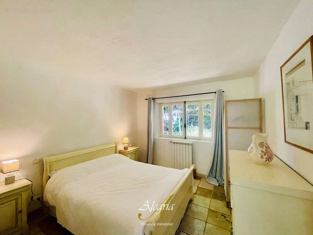 Maison à VILLECROZE