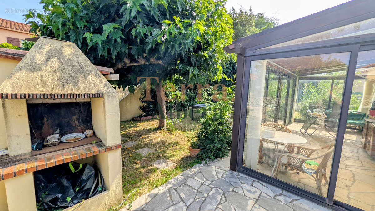 Maison à LAROQUE-DES-ALBERES