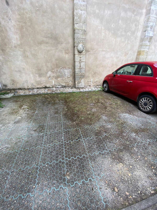 Parking à BORDEAUX