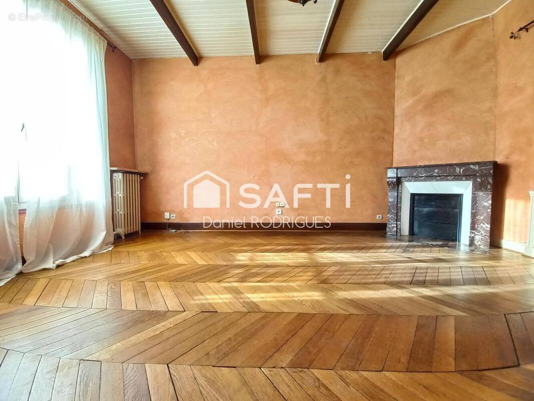 Photo 1 - Maison à GAGNY