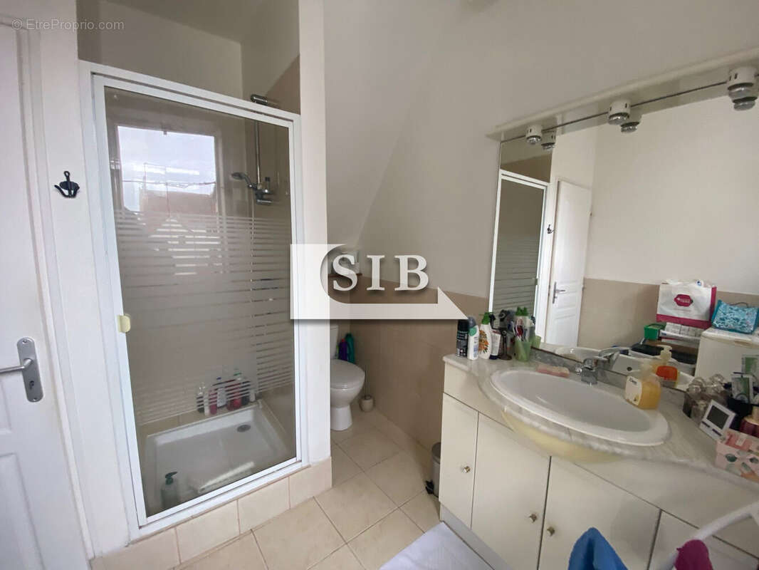 Appartement à LA VILLE-DU-BOIS