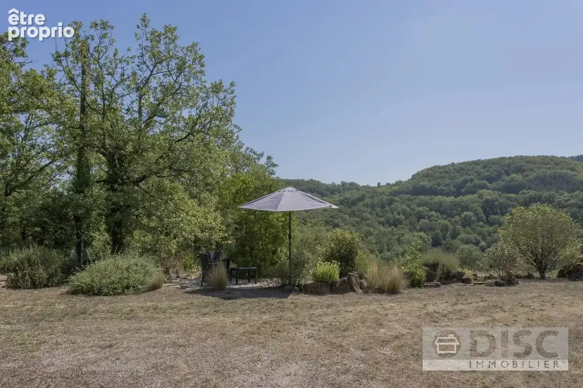 Belle maison moderne avec 1 hectare de terrain et belles vues - photo 21