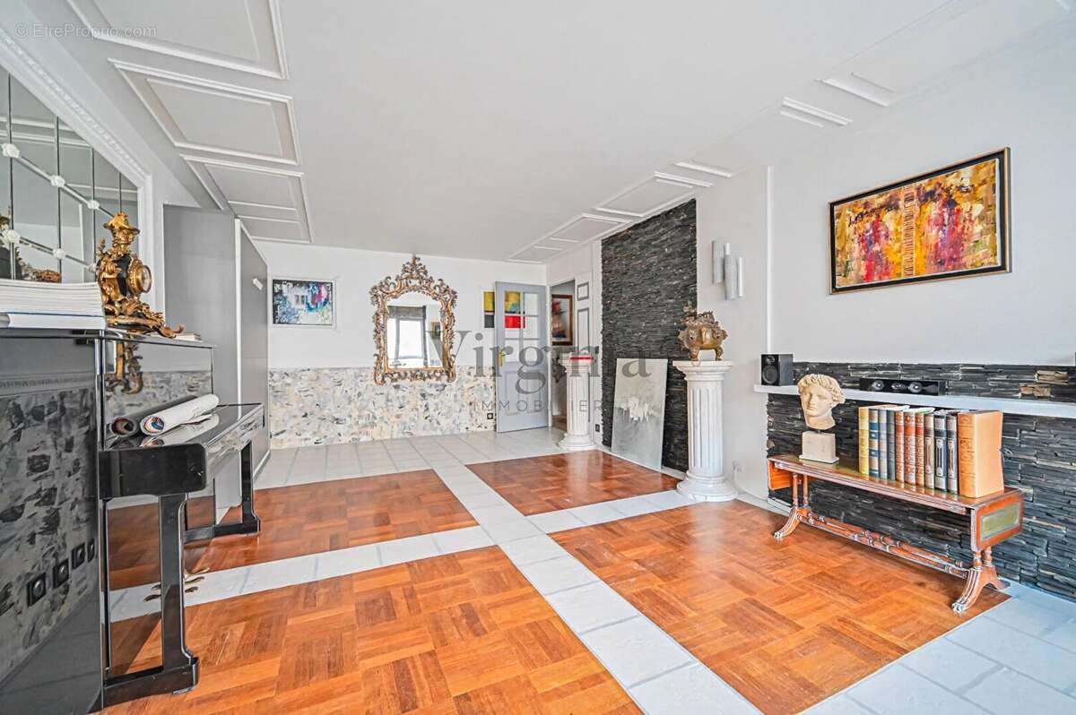 Appartement à MAISONS-ALFORT