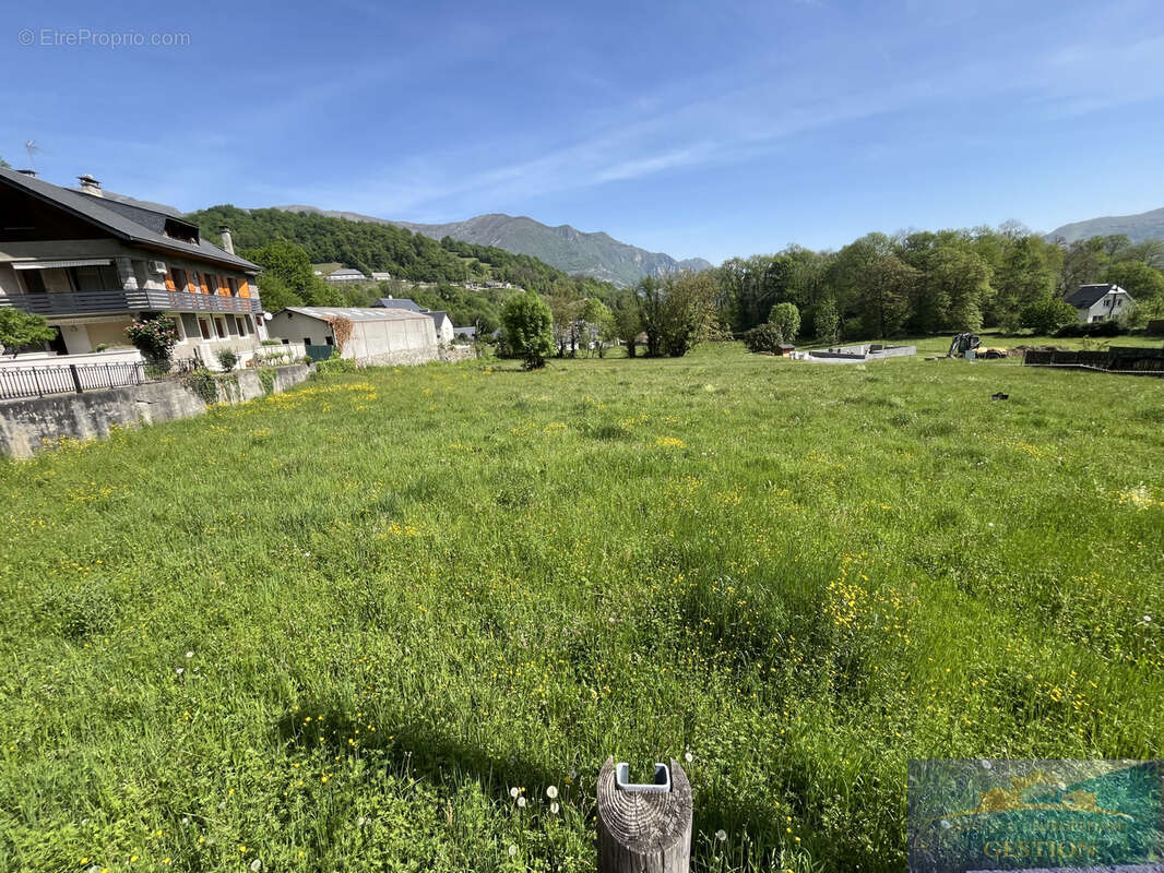 Terrain à GEZ