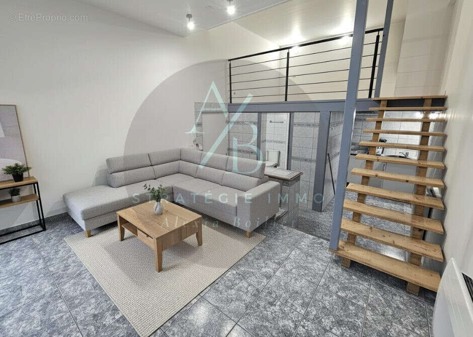 Appartement à ETREPAGNY