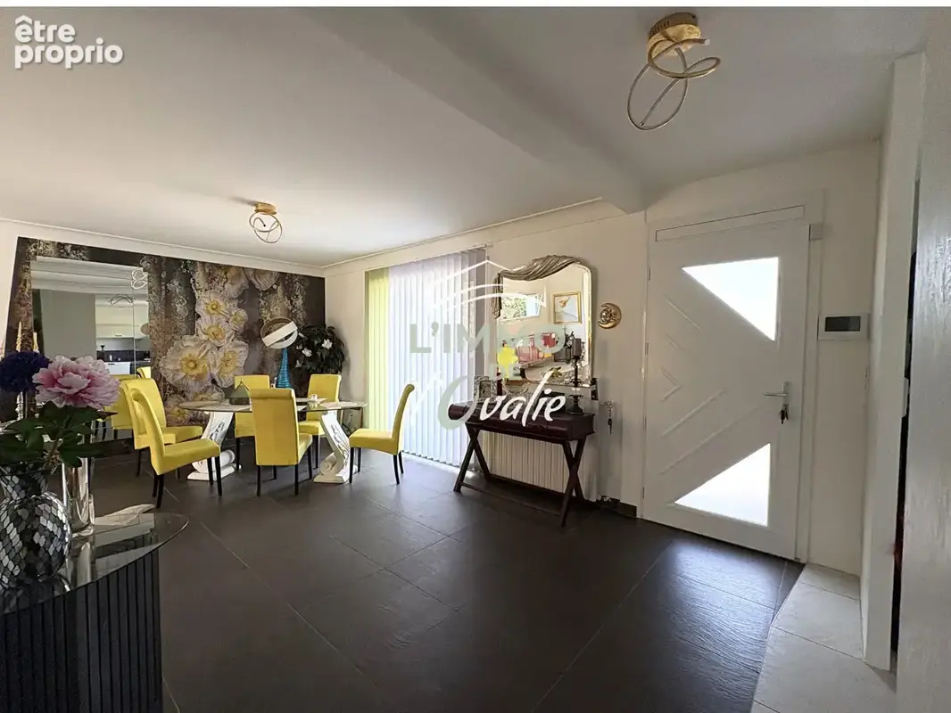 Maison 5 pièces - 171 m² - Terrain 2 138 m² - photo 6