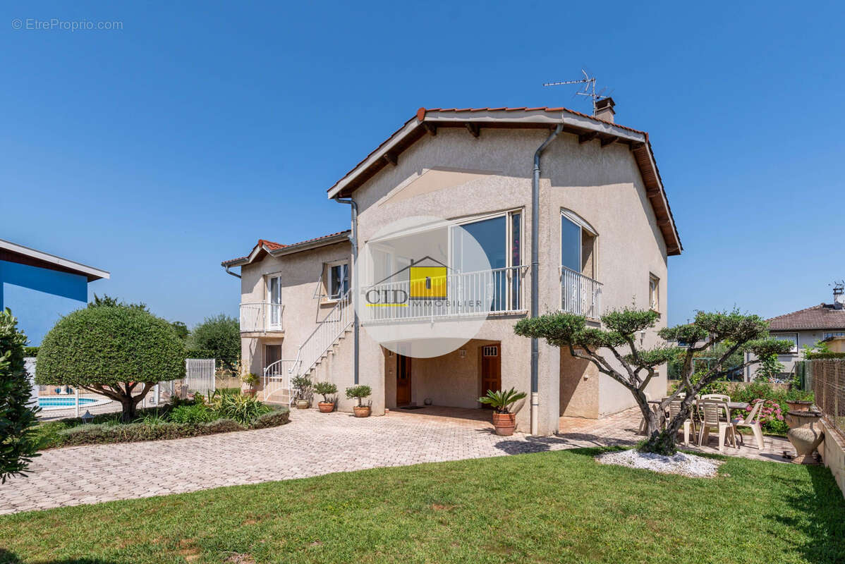 Maison à SAINT-PRIEST
