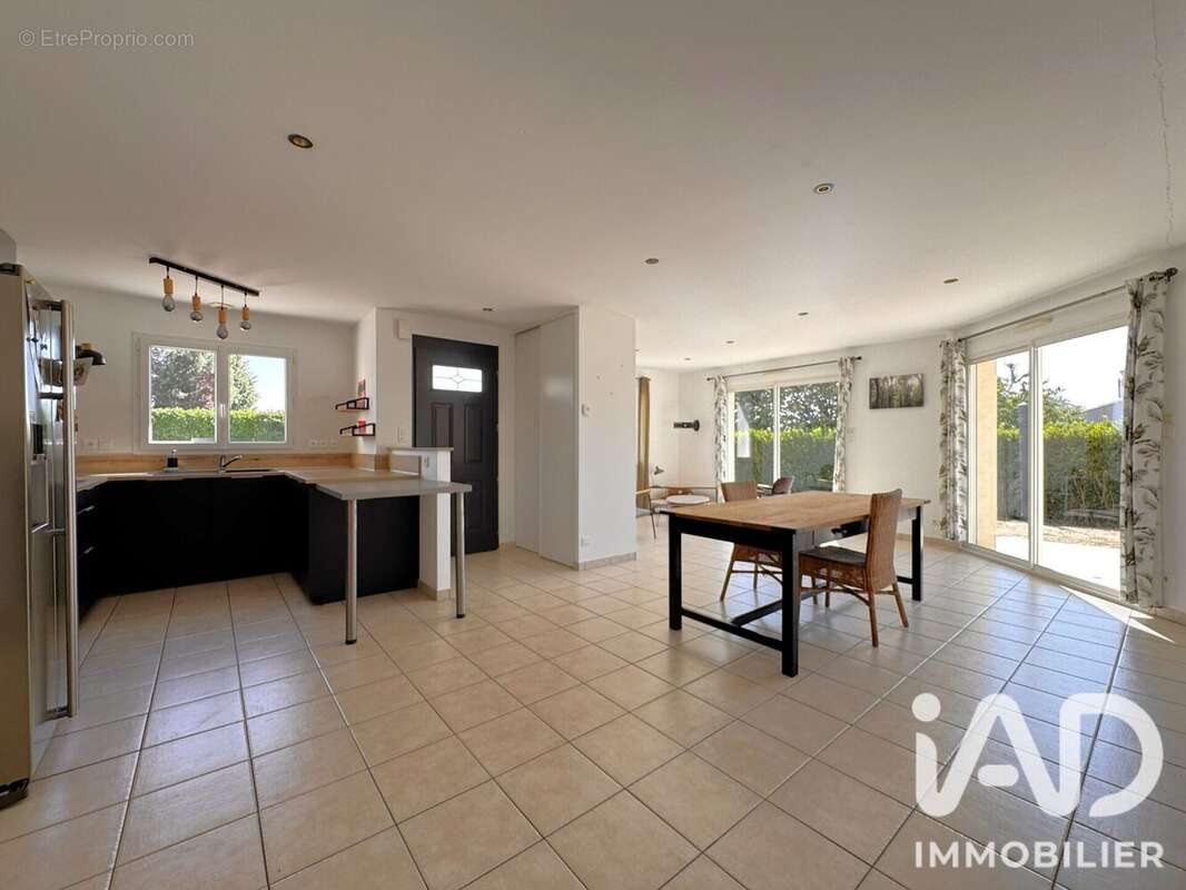 Maison 82 m² à Serigne  - photo 3