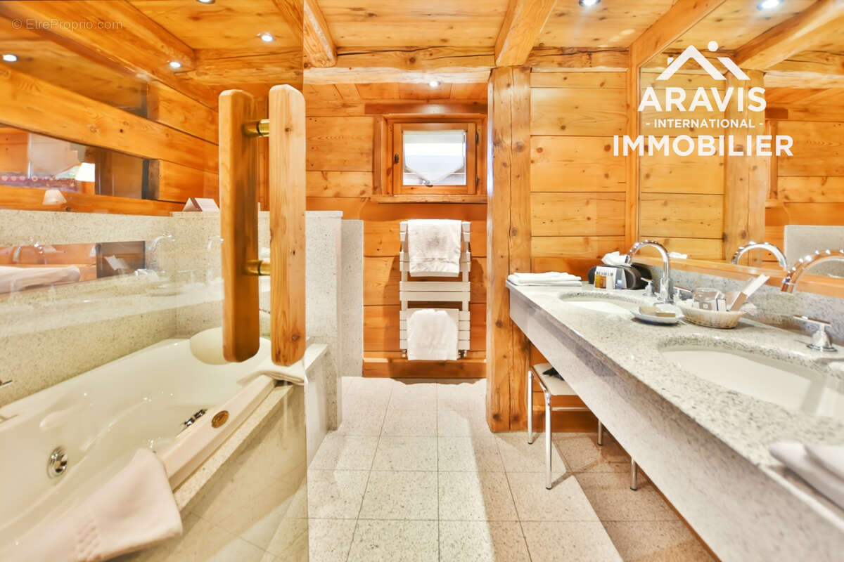 Maison à ARACHES-LA-FRASSE