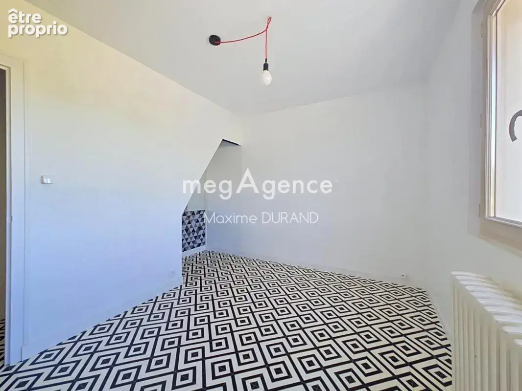 Maison 4 chambres - Atelier 150 M² - photo 8