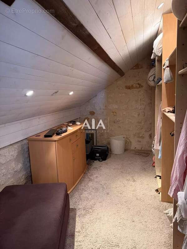 Maison à RUELLE-SUR-TOUVRE