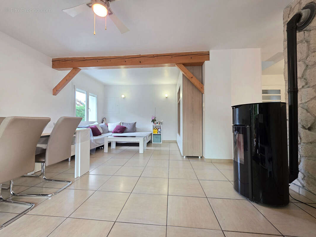 Maison à ROMANS-SUR-ISERE