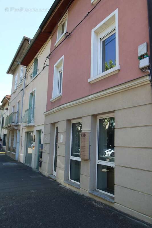 Maison 120 m² à Saint-Symphorien-D'ozon  - photo 2