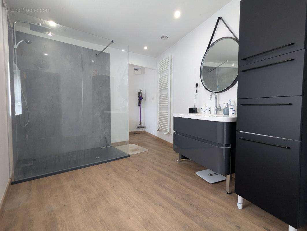 Maison à HELLEMMES-LILLE