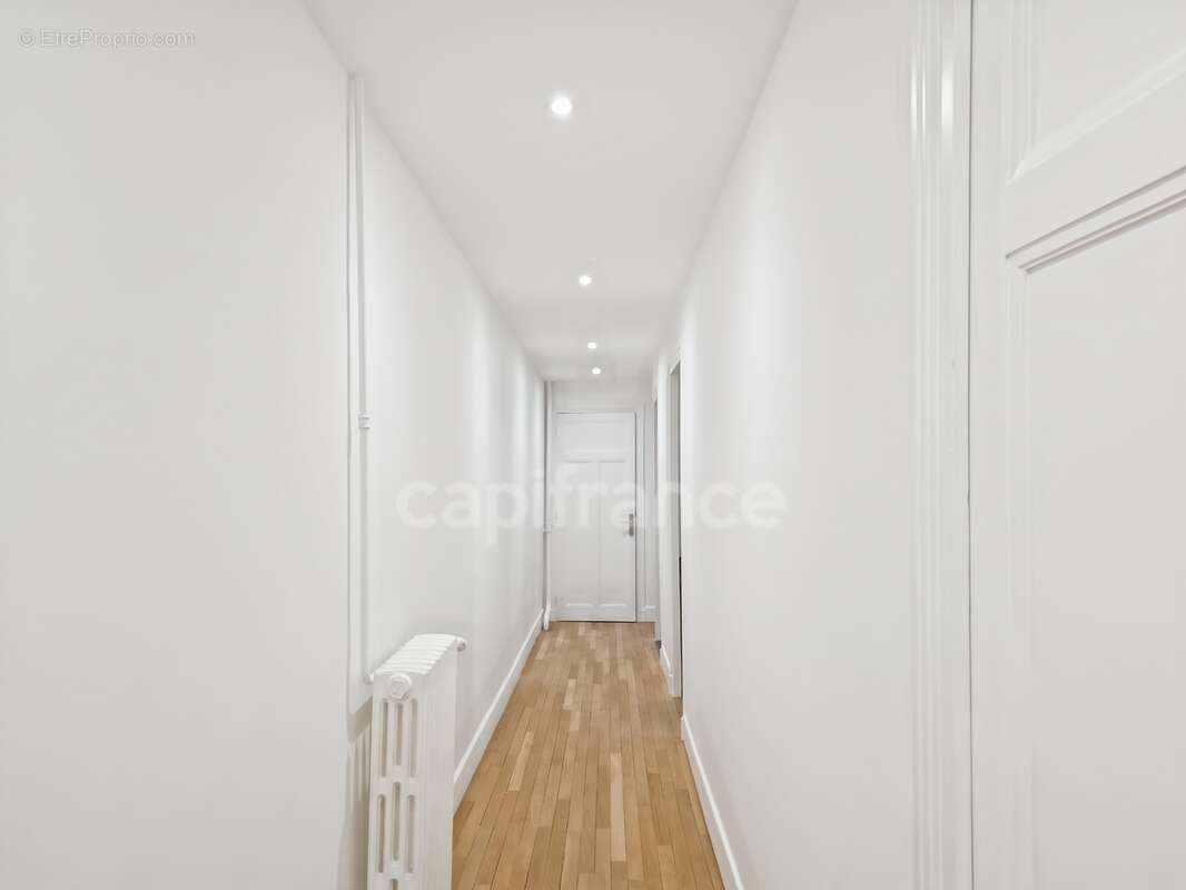 Appartement avec terrasse et parking sécurisé - photo 11