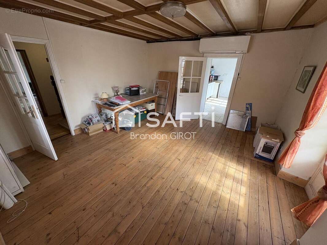 Maison 142 m² à Moussac  - photo 5