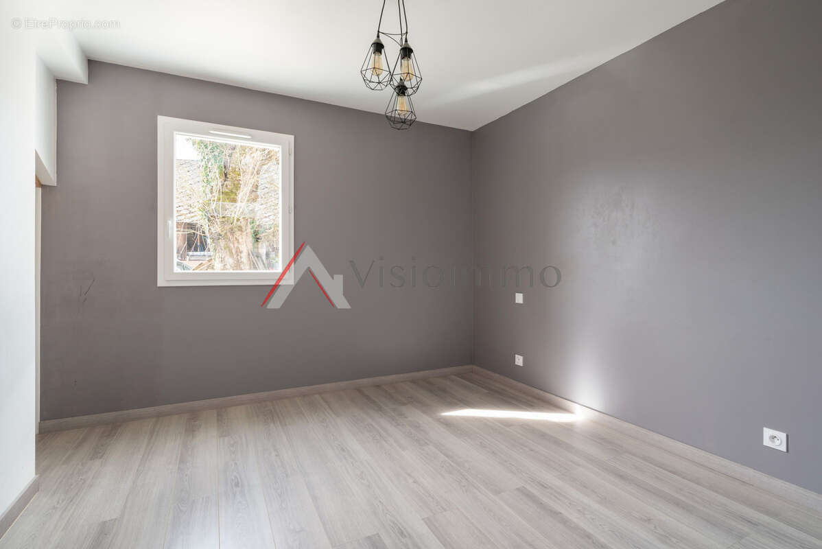 Maison à LES ECHELLES