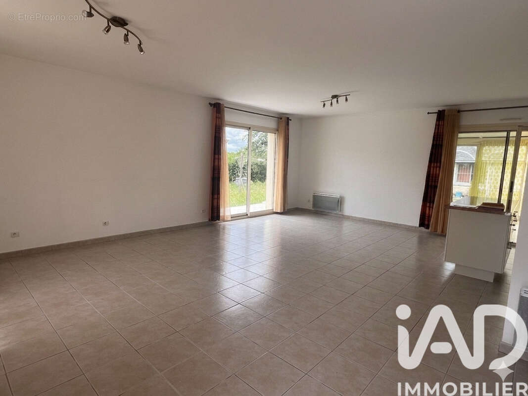 Photo 2 - Maison à BEAUFORT-EN-VALLEE