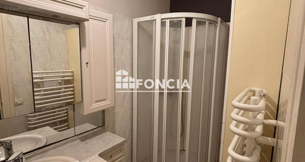 Maison à AZAY-LE-RIDEAU