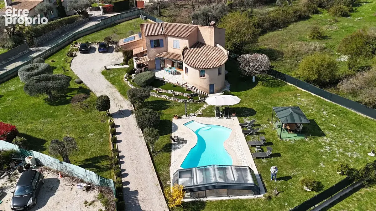 Maison à LA GAUDE