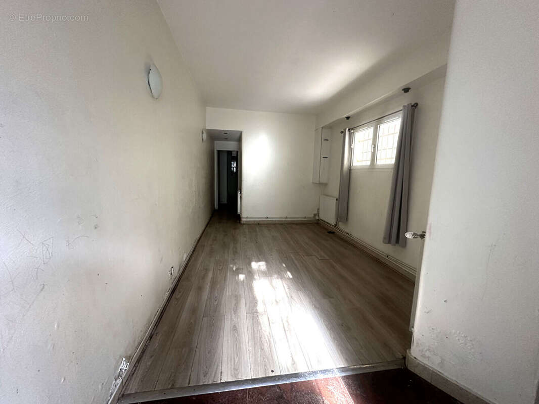 Appartement à SAINT-MAUR-DES-FOSSES