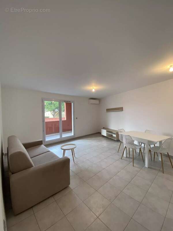 Appartement à LE CANNET