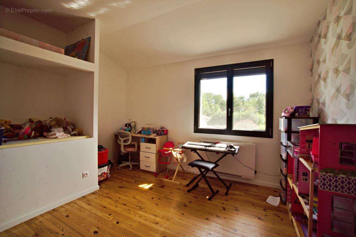 Maison à MESSIMY-SUR-SAONE