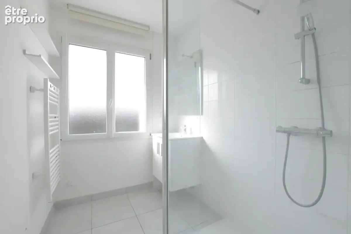 Bien sous compromis - prefailles - 3 chambres - photo 10