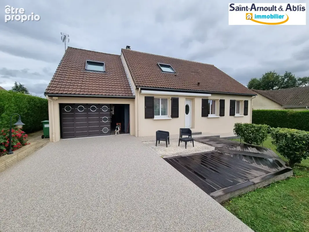 Maison à SAINT-ARNOULT-EN-YVELINES
