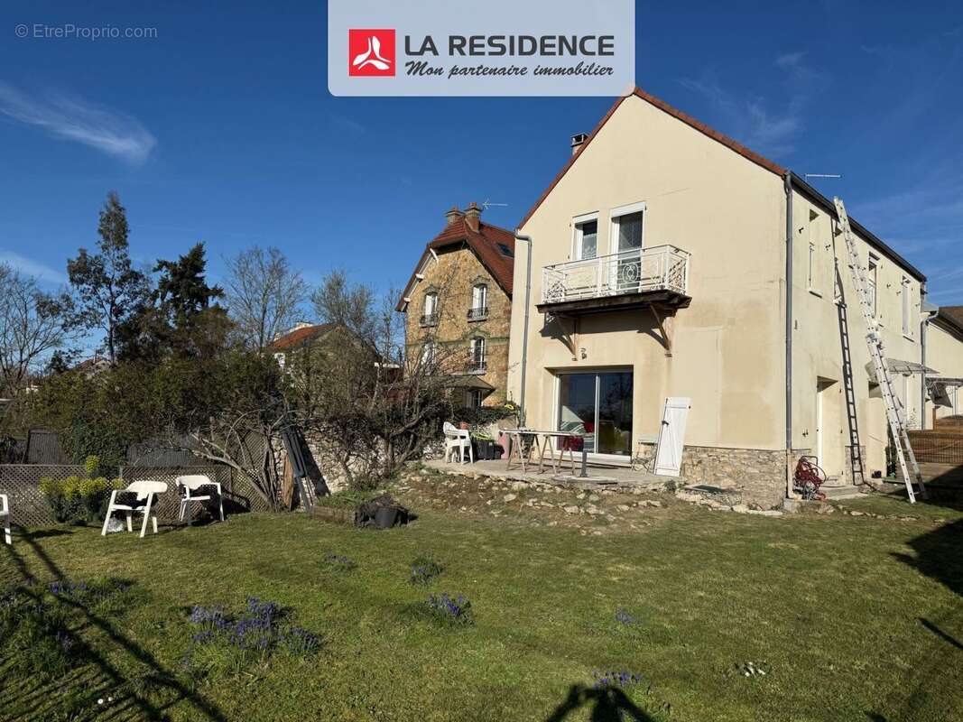 Maison à MONTIGNY-LES-CORMEILLES