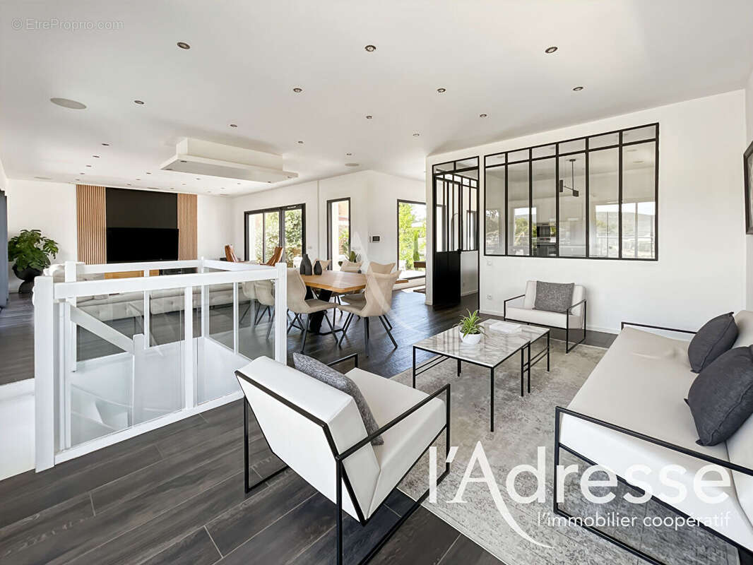 Maison La Destrousse - 5 pièces - 165m2 - photo 7