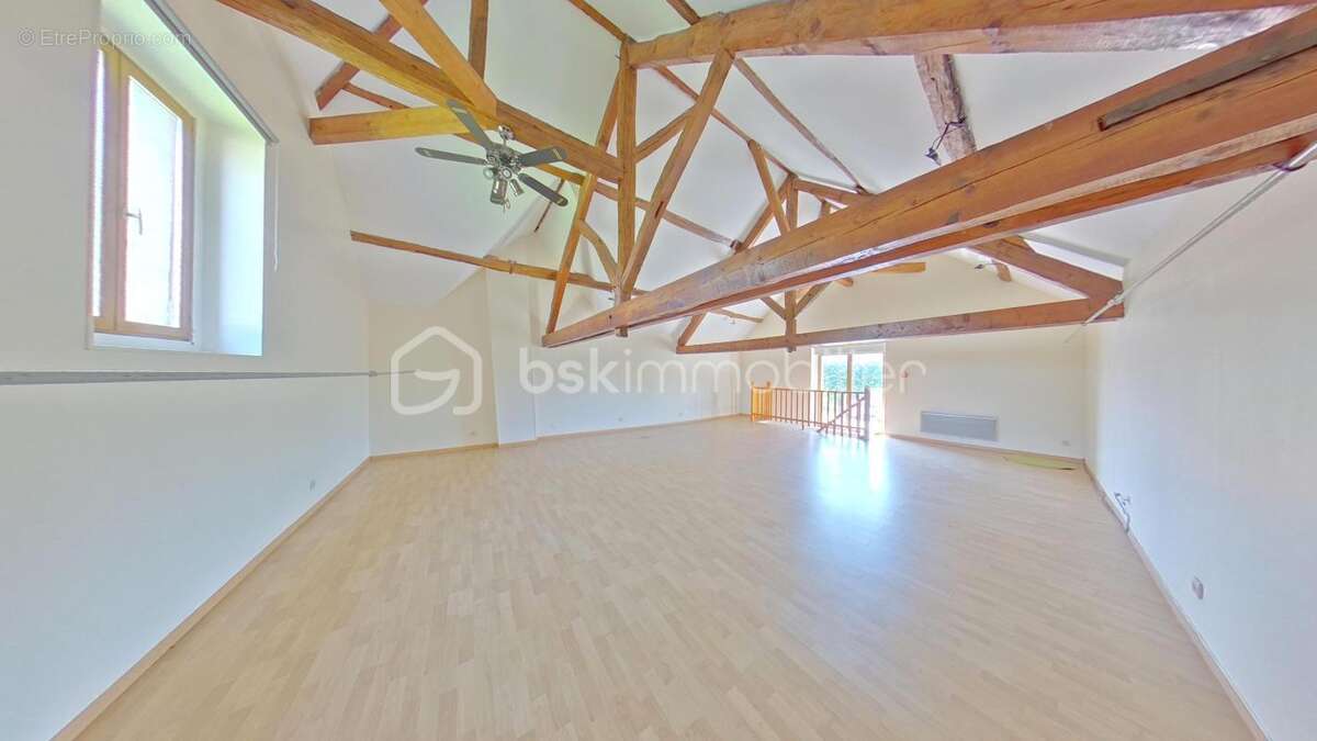 Appartement à BRAY-SUR-SEINE