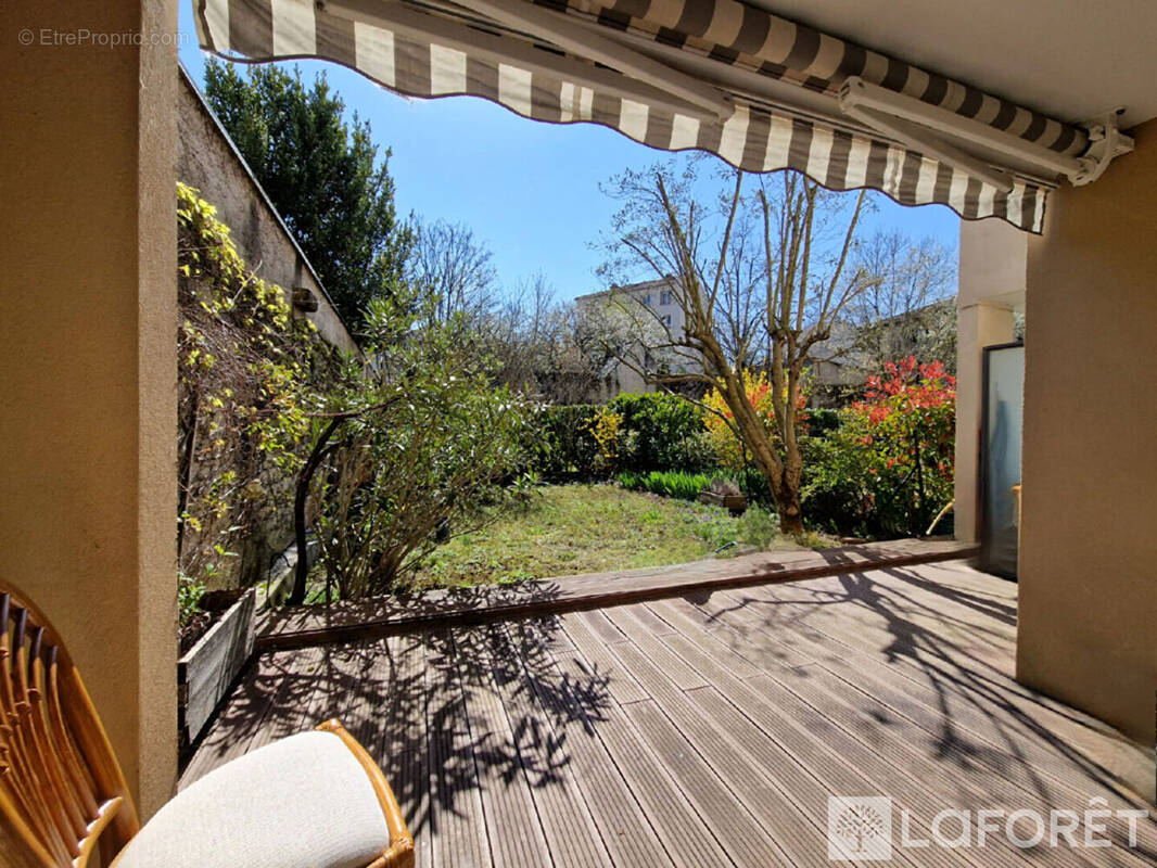 Appartement à OULLINS