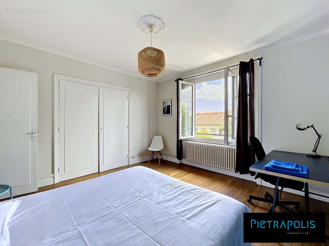 Appartement à LYON-9E
