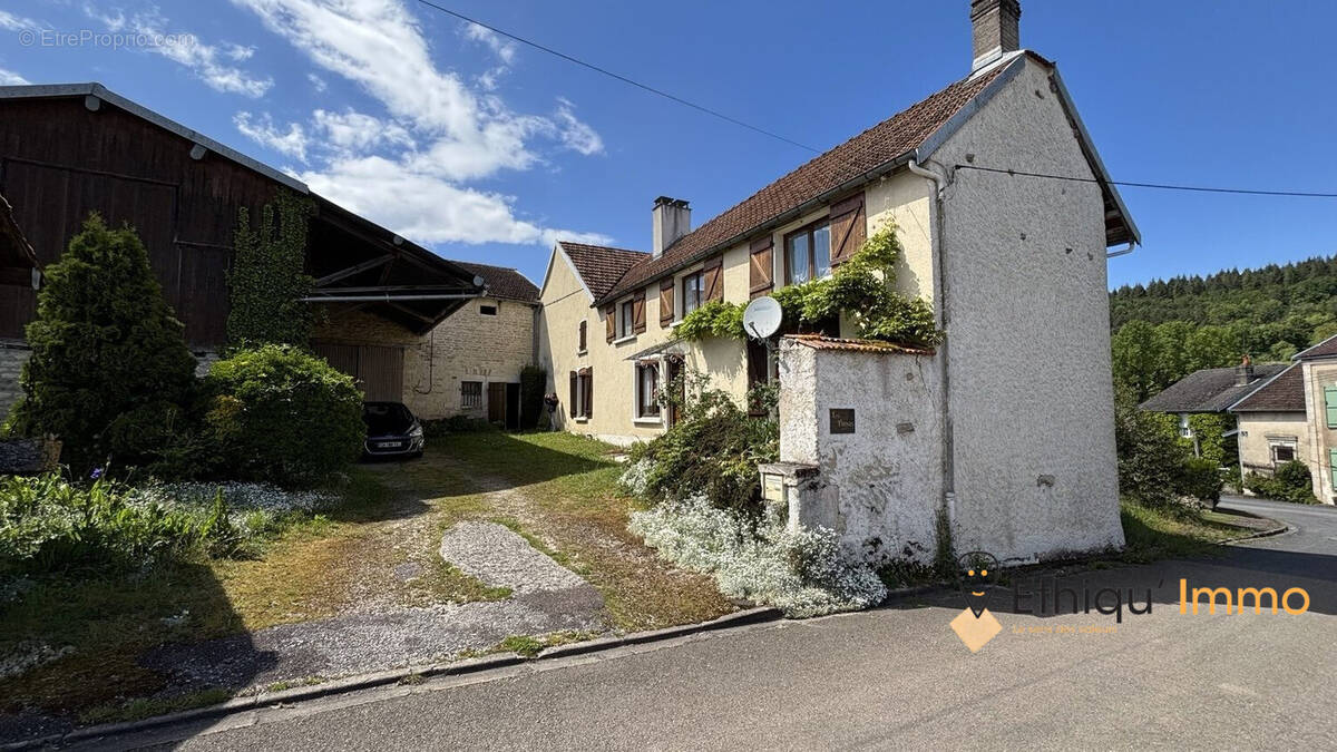 Maison à JONCHERY