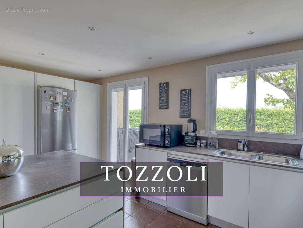 Maison à VILLEFONTAINE