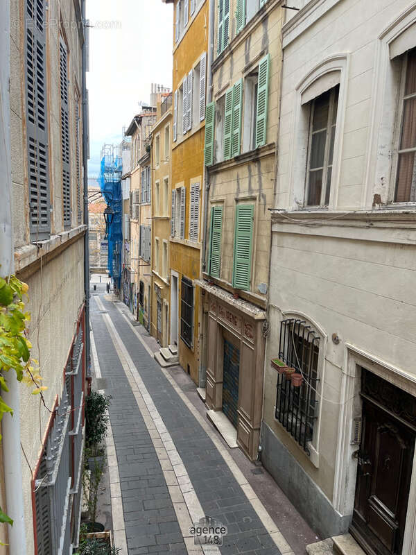 Appartement à MARSEILLE-2E