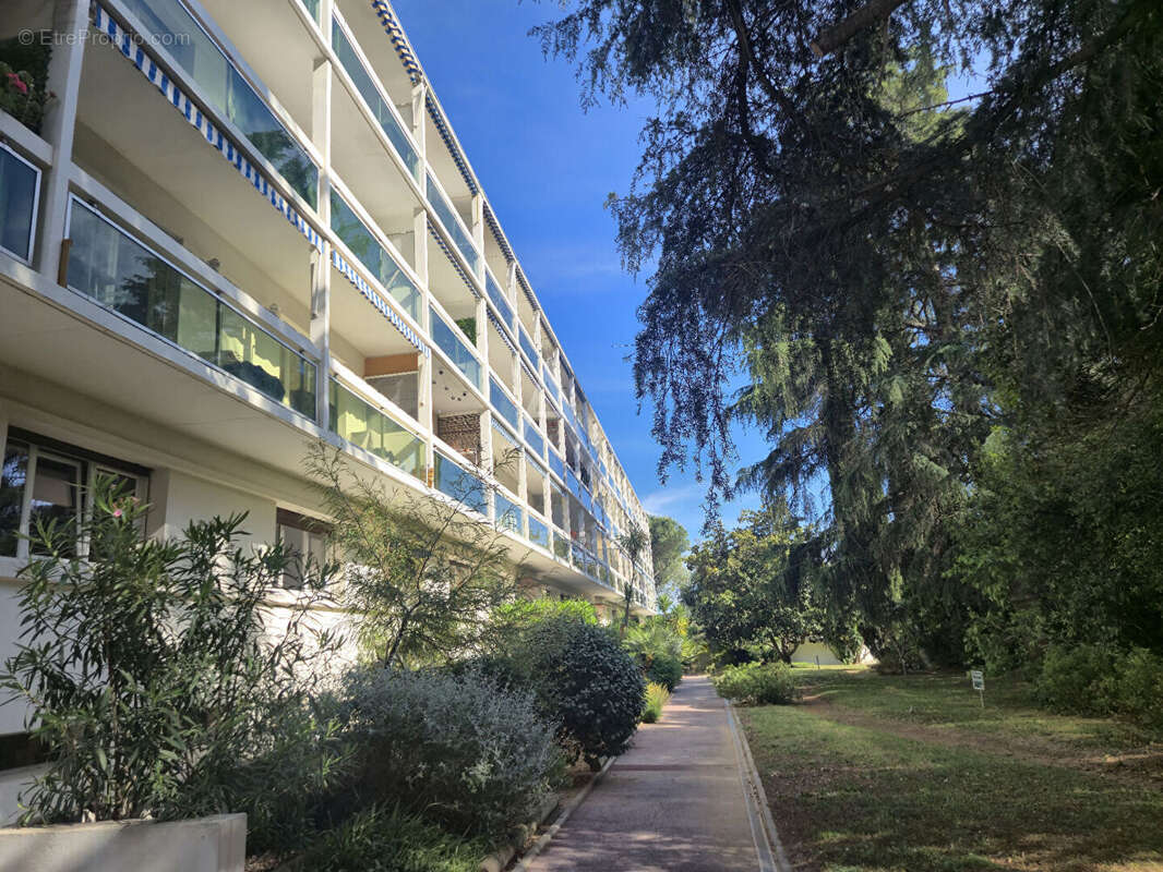 Appartement à HYERES