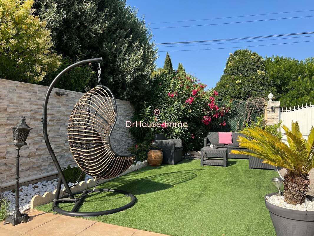 Maison à SAINT-VICTORET