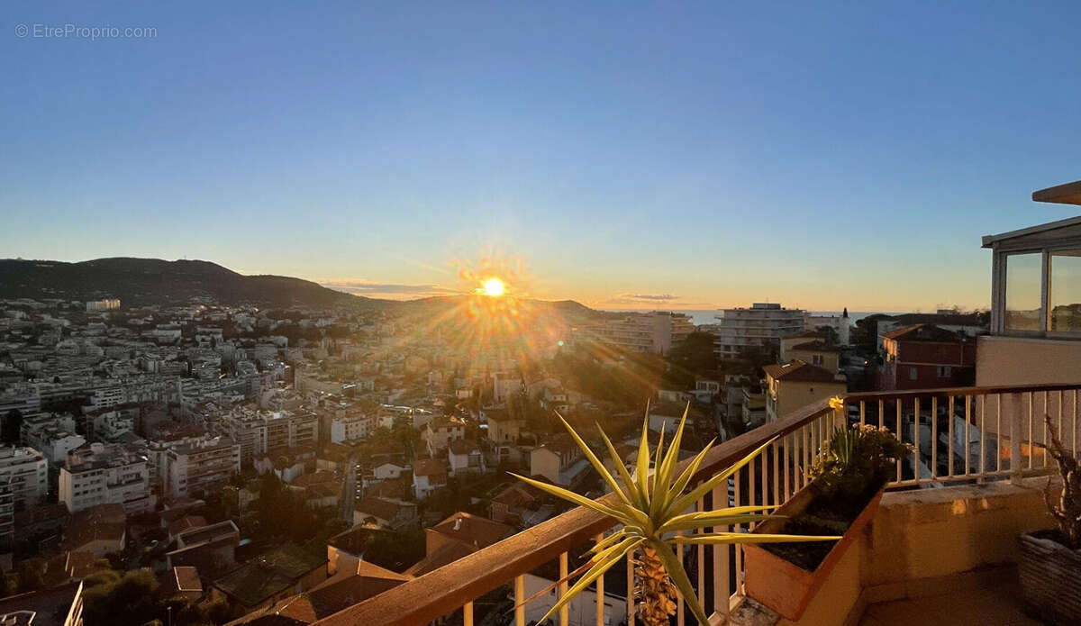Appartement à NICE