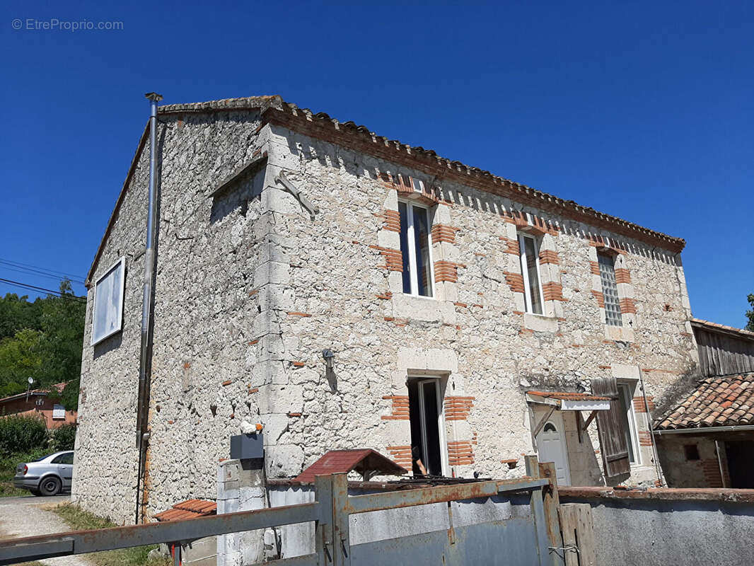 Maison en pierre à Malause 5 pièces avec jardin - photo 2