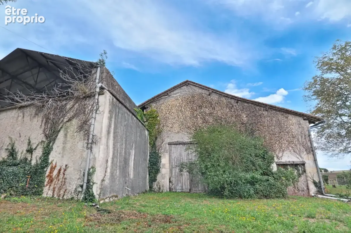 Ancienne ferme à restaurer - 160 m² avec un terrain de 4 794 m² - photo 17