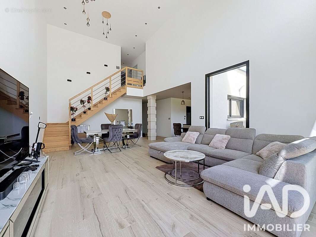 Maison 123 m² à Breal-Sous-Montfort  - photo 4
