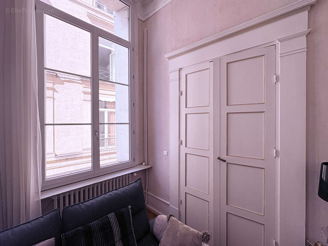 Montpellier Écusson Ancien courrier. Magnifique appartement bourgeois & familial dans la plus belle rue de l'é - photo 12